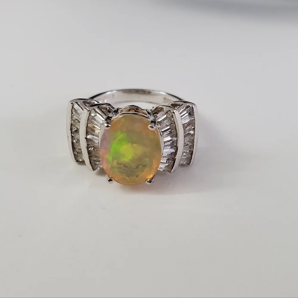Watch Video / Rare Sterling Silver 925 Opal Ring